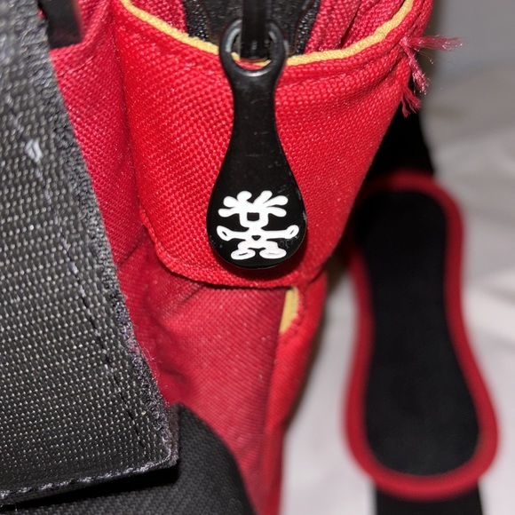 Harry Hoard Premium Crumpler Laptop Bag Red - Picture 9 of 10